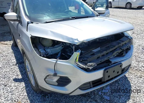 2018 Ford Escape Se z USA, uszkodzony, nr VIN 1FMCU0GD6JUB35242
